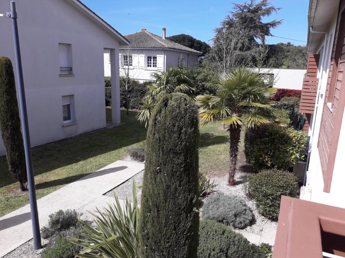Bel Appartement En Residence Avec Parking Prive Arvert Екстер'єр фото